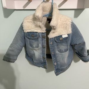 Seven for all mankind jeans jacket with fur on the collar